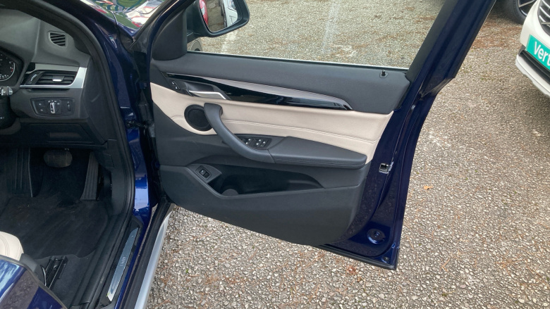 BMW X1 xDrive 20i xLine 5dr Step Auto Petrol Estate